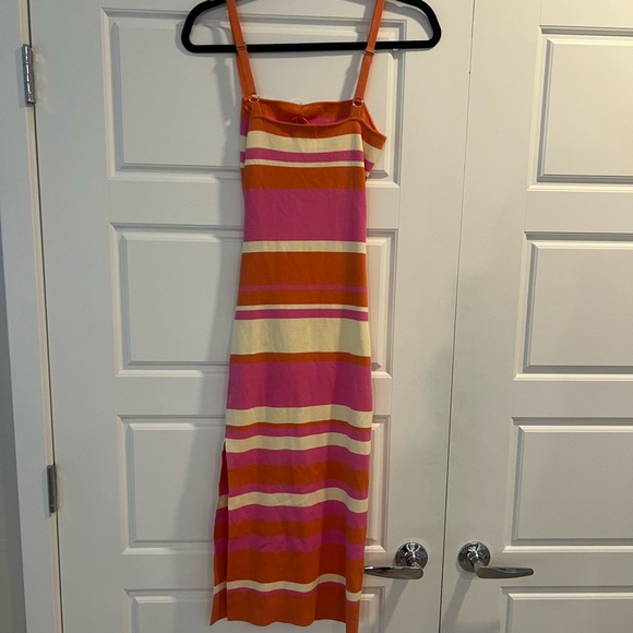 Cut out Striped Dress - Picture 5 of 5